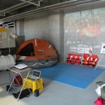 NSTC展示ブースでは筏の乗り込みや救命胴衣装着体験ができた